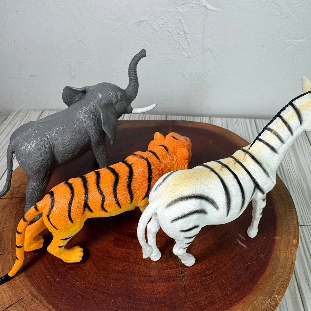 Safari Animal Toy Figures Set‎ Elephant Tiger Zebra Plastic Wildlife 3 Piece Lot